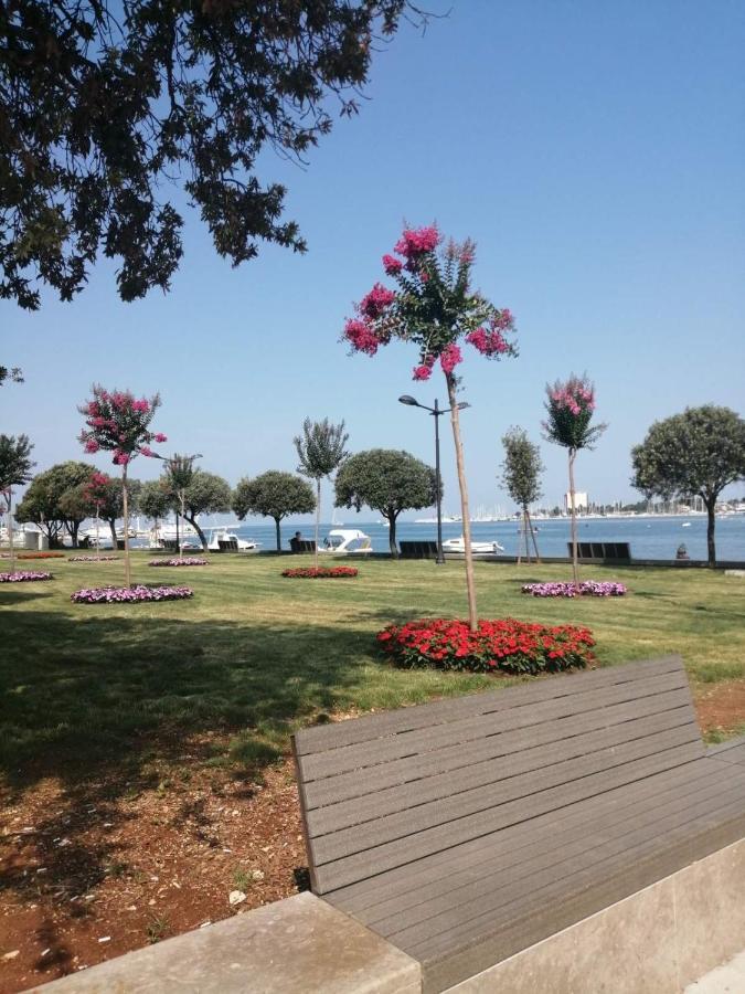 City Center Apartment Umag Buitenkant foto
