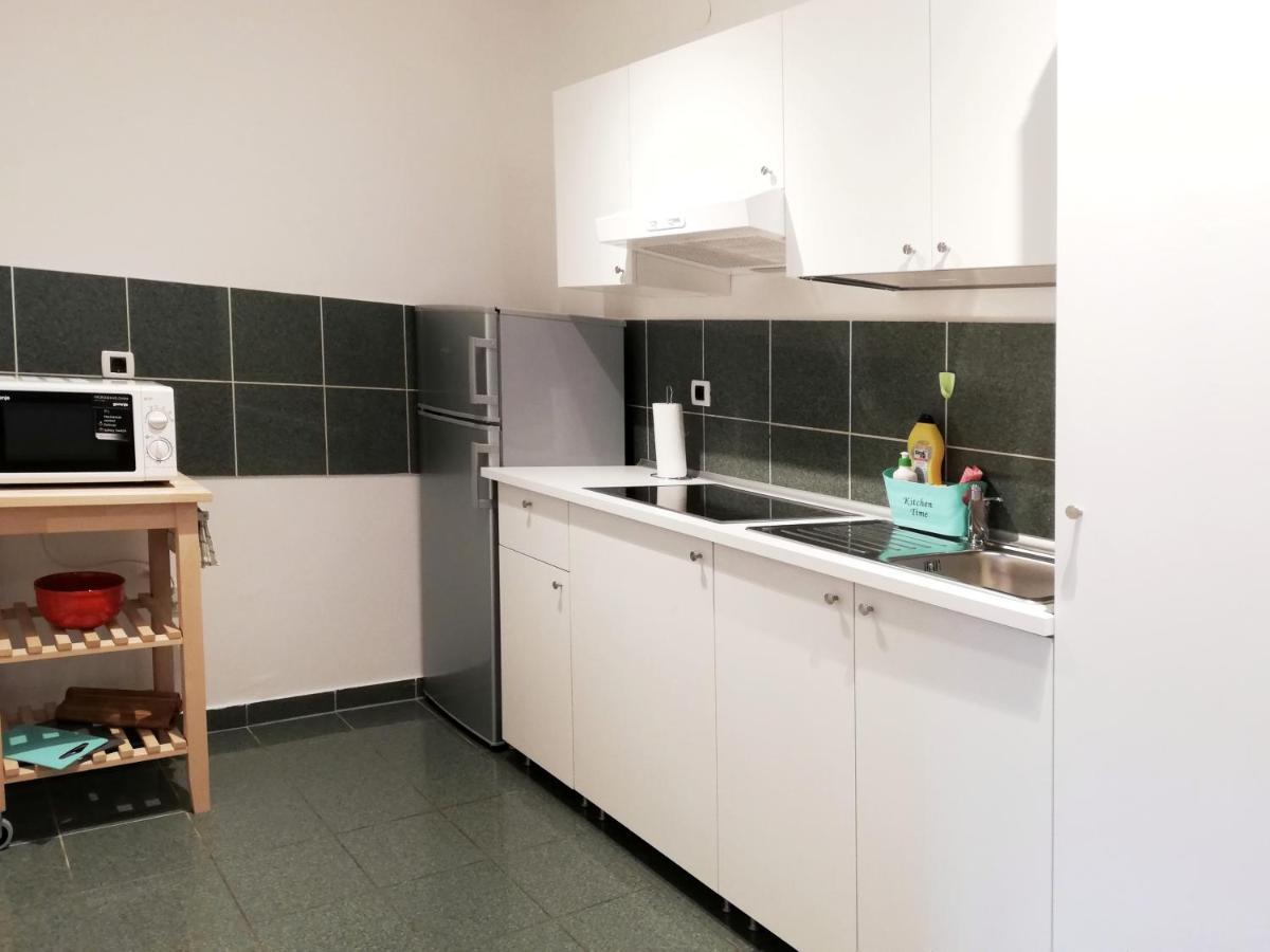 City Center Apartment Umag Buitenkant foto
